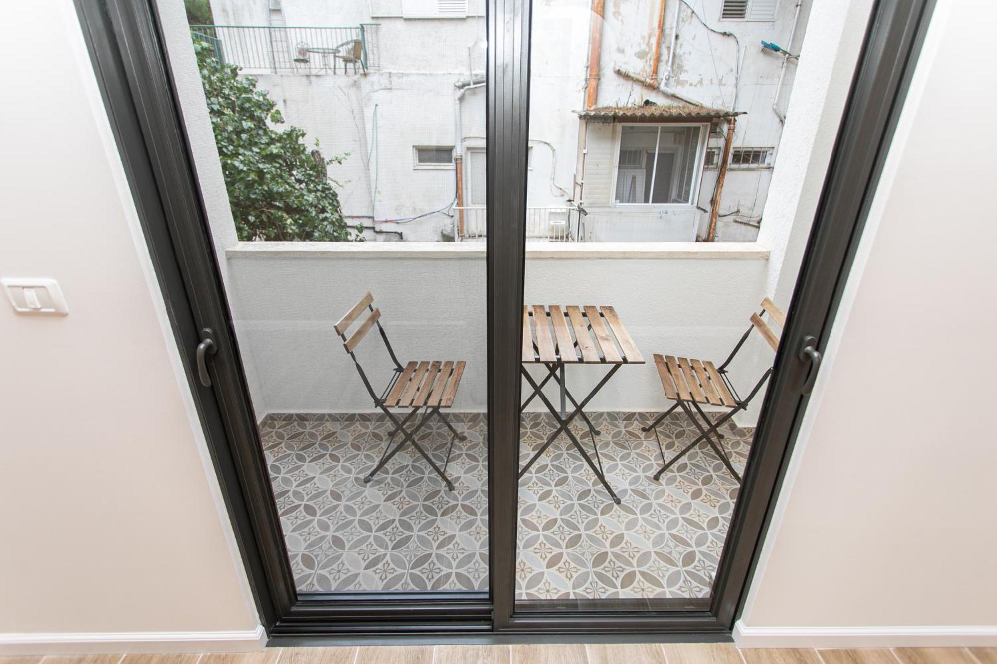 Carmel Boutique Apartments Haifa Ruang foto